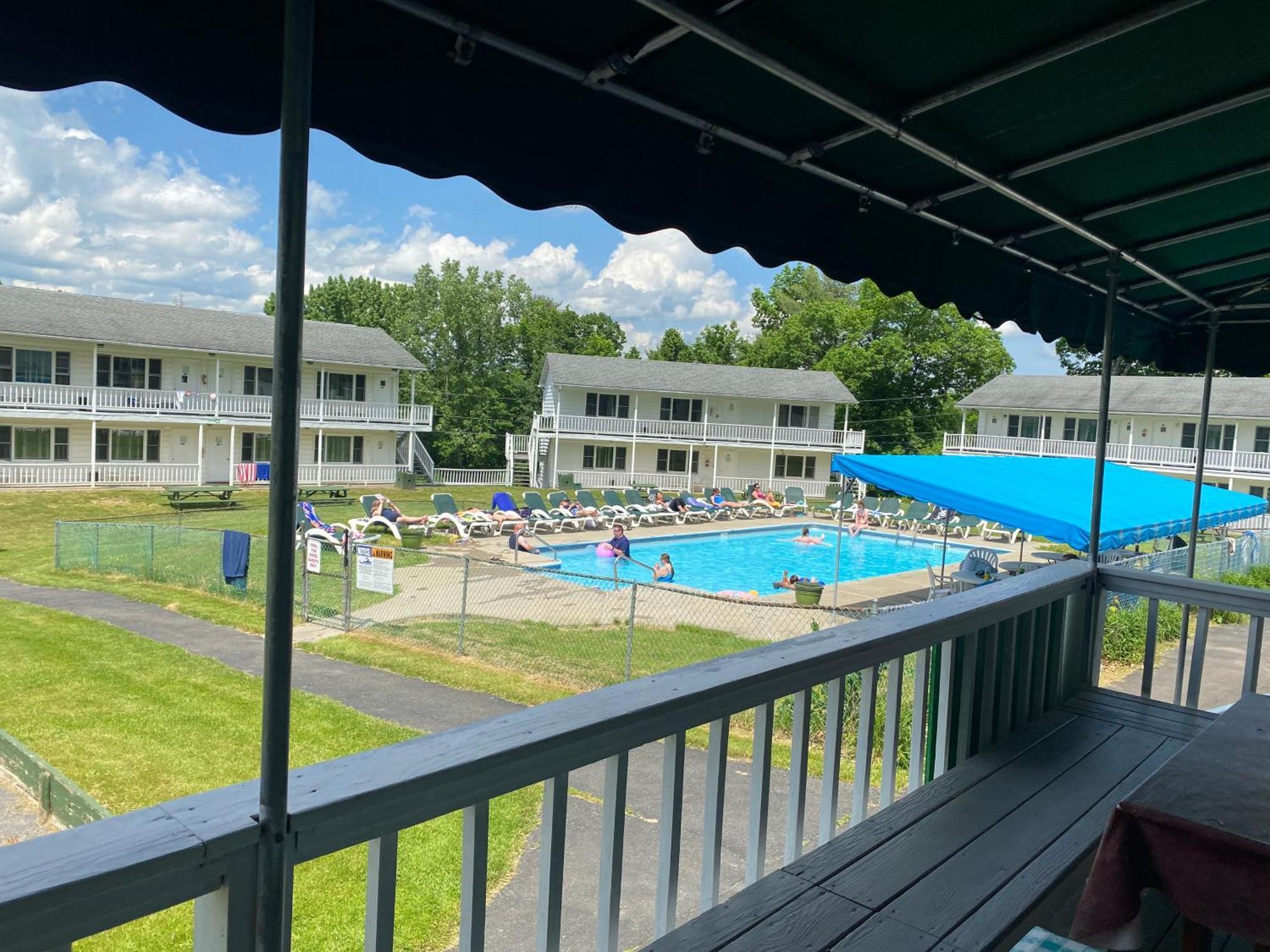Gavin'S Iris H Country Inn Cornwallville Екстериор снимка