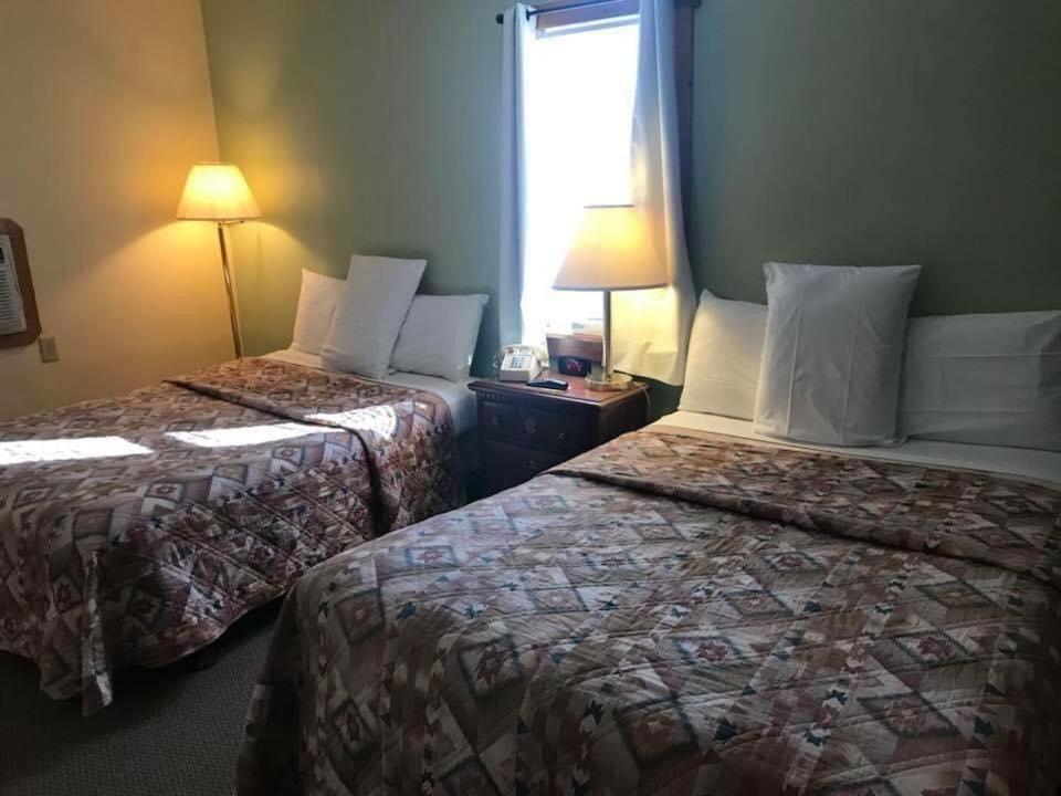 Gavin'S Iris H Country Inn Cornwallville Екстериор снимка